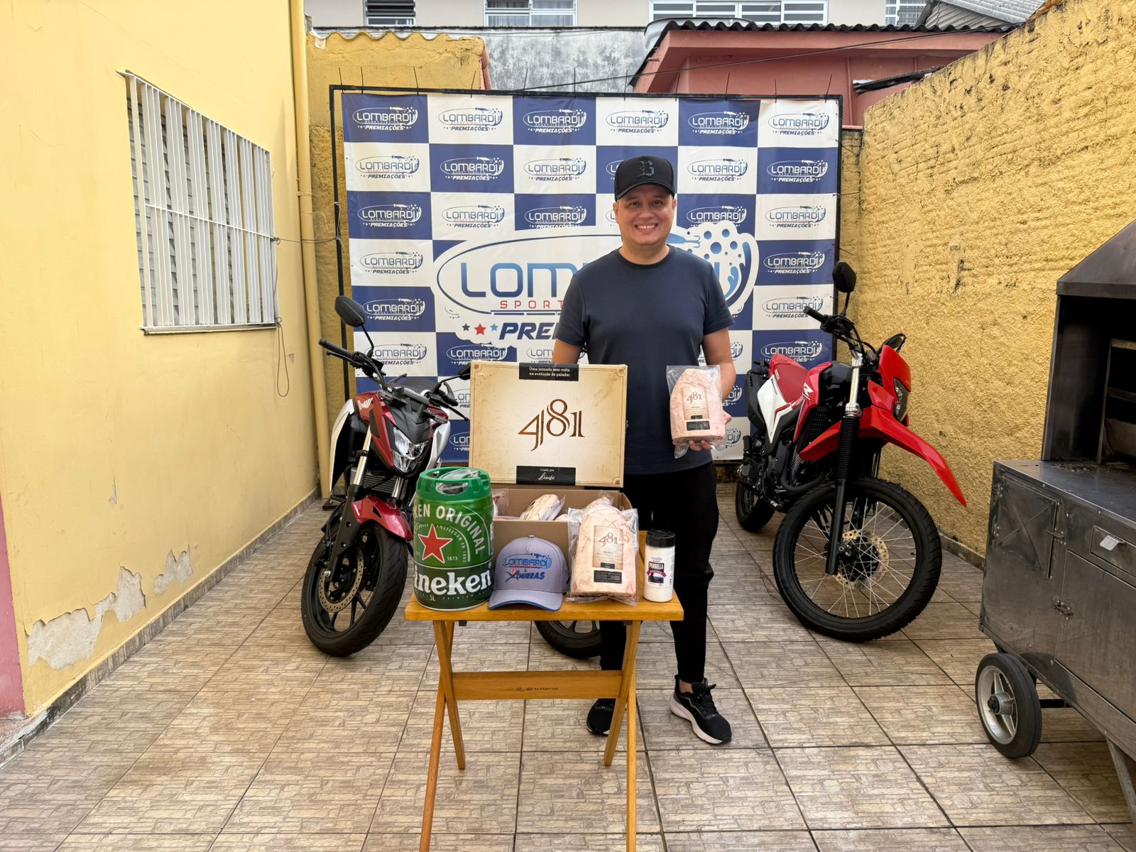 Lombardi Clássicos - 1 caixa de picanha 481 + chopp + sal + boné