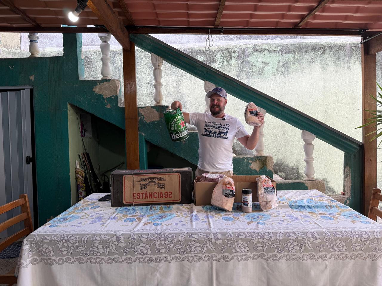 André Henrique de Oliveira Lombardi - 1 cx.de picanha estância 92 + chopp + sal + boné