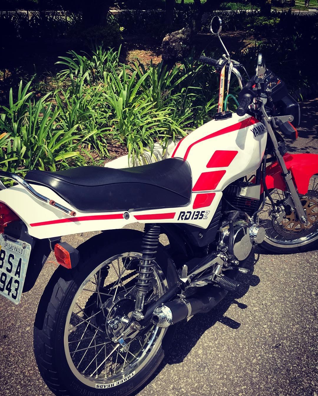 RCD ANTIGOS Ação n. 83 Yamaha RD 135 Z ANO 1987 RCD ANTIGOS O