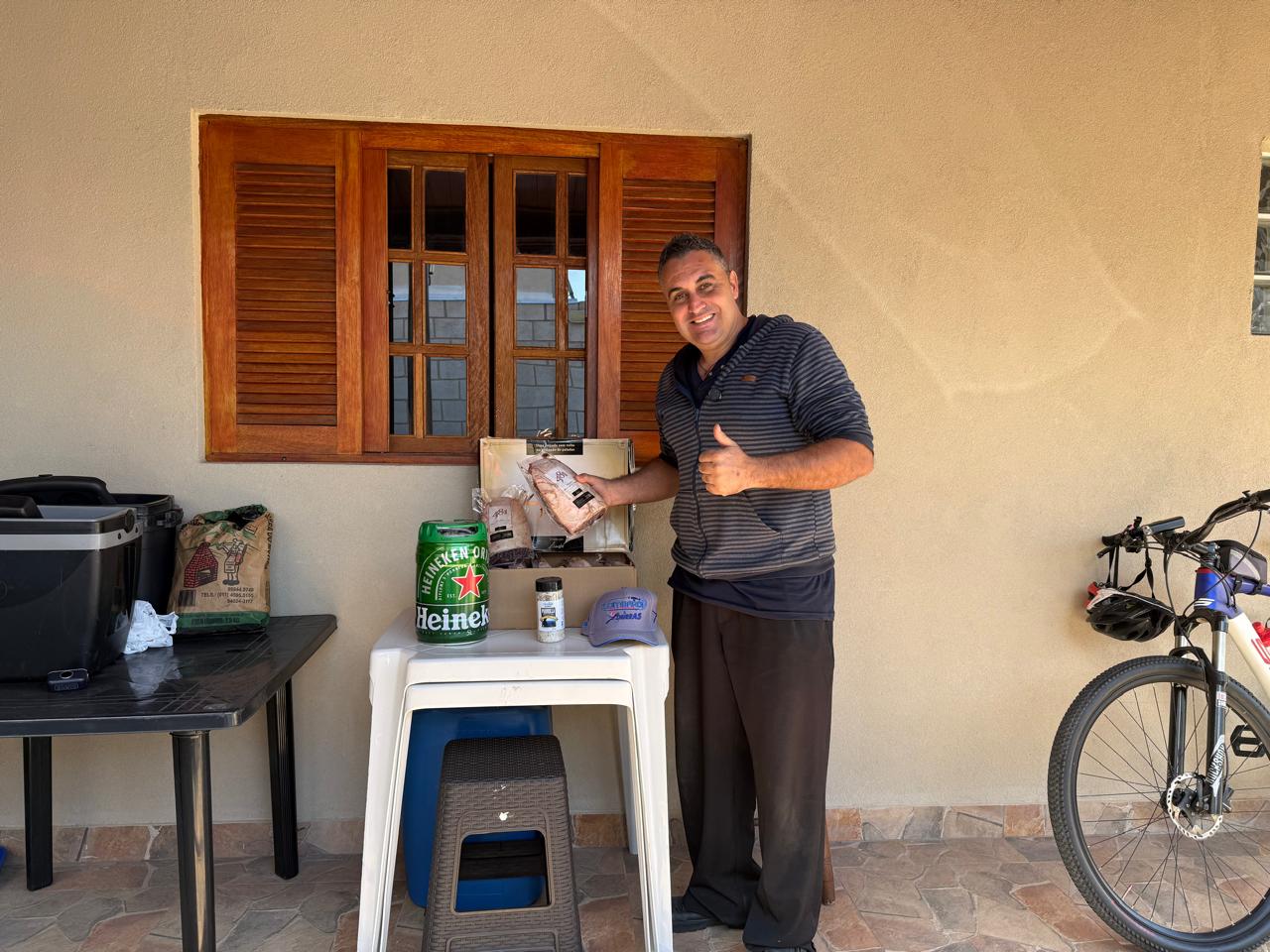 Lombardi Clássicos - 1 caixa de picanha 481 + chopp + sal + boné