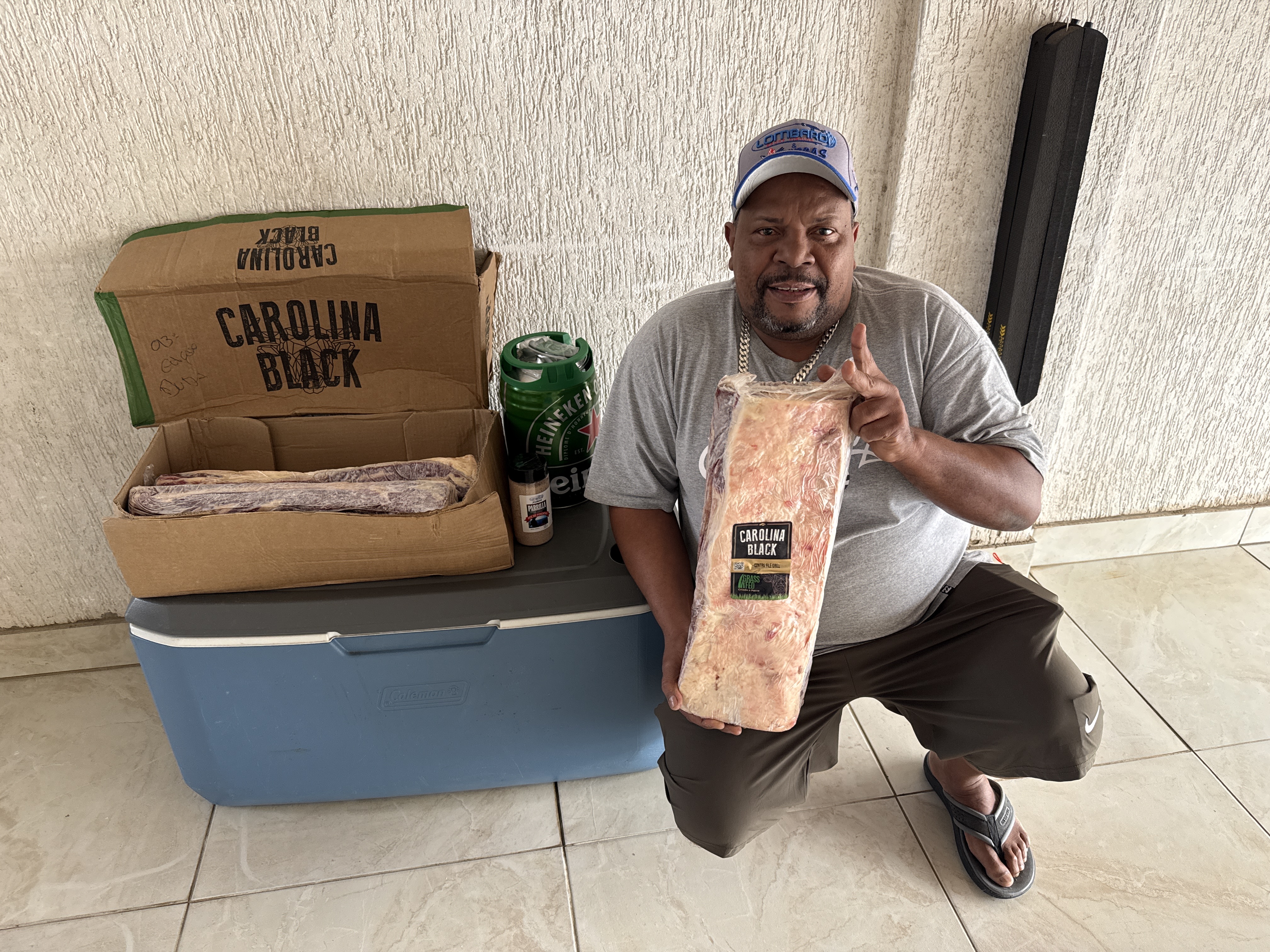 Lombardi Clássicos - 1cx.contra filé carolina black +chopp+sal+boné