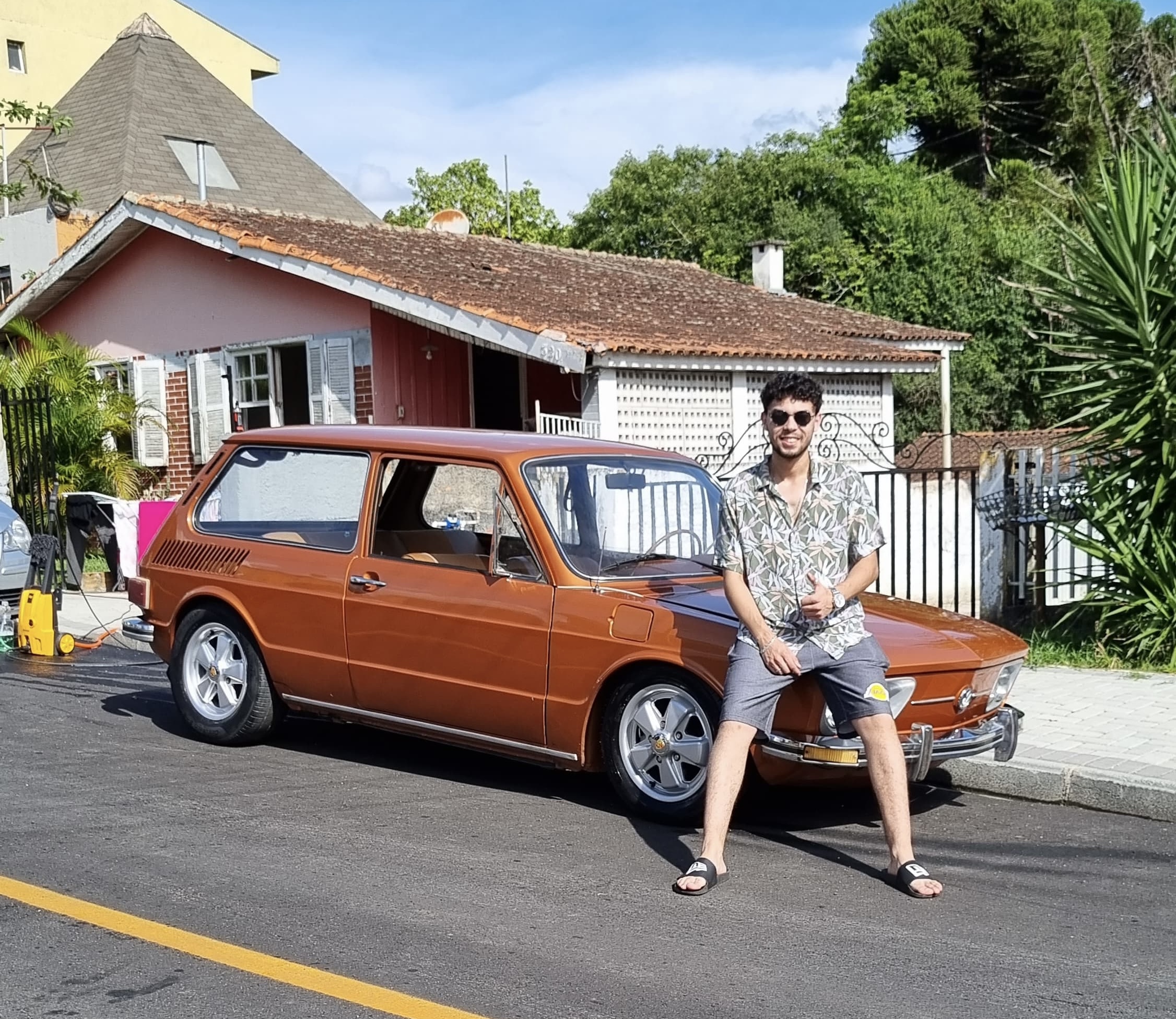 Brasilia marrom metálica nas fuchs ou 17k no pix!