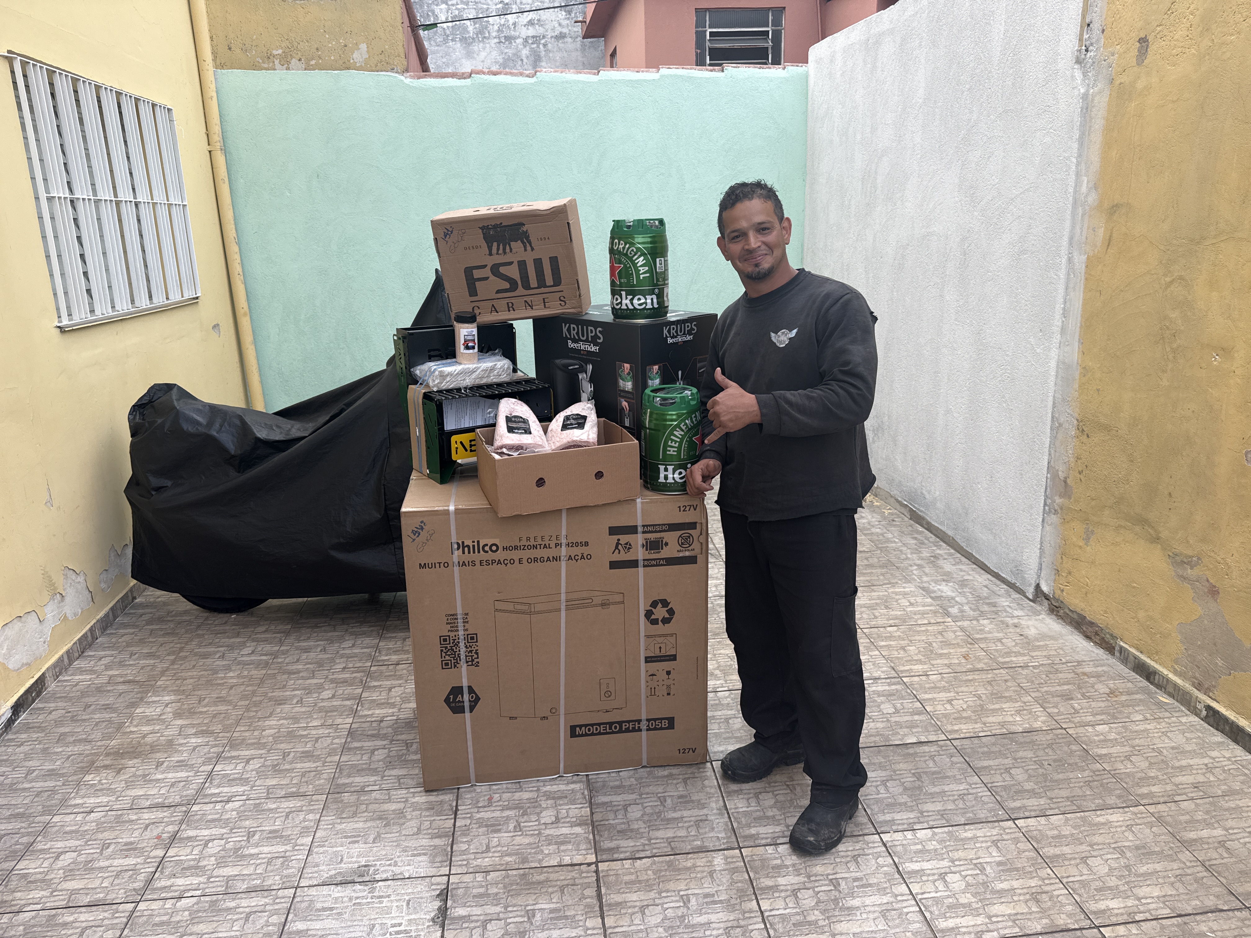 Lombardi Clássicos - 1cx.picanha1freezer1chopeira2chopp1churrasqueira