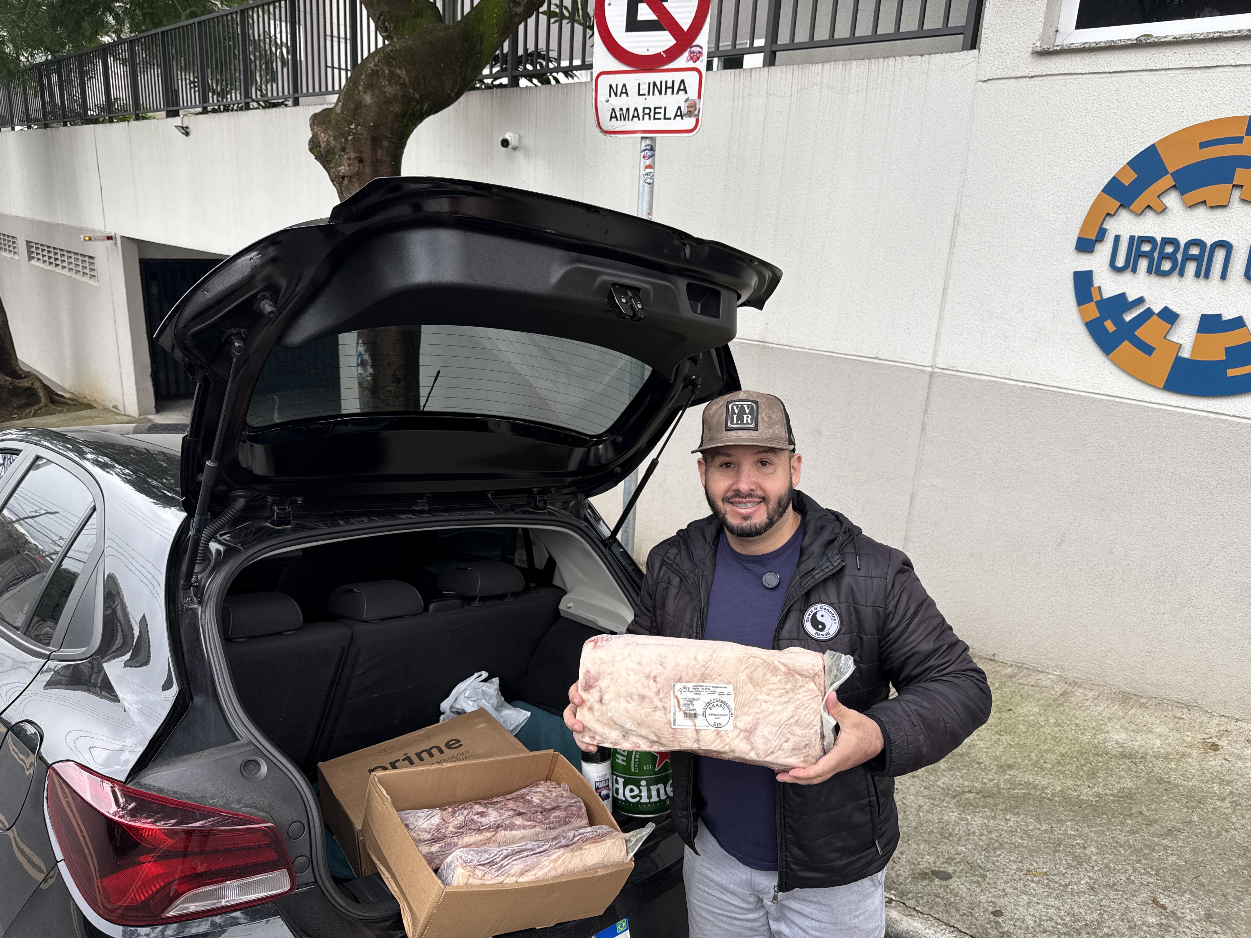 Lombardi Clássicos - 1cx.contra filé 481 +chopp + sal + boné