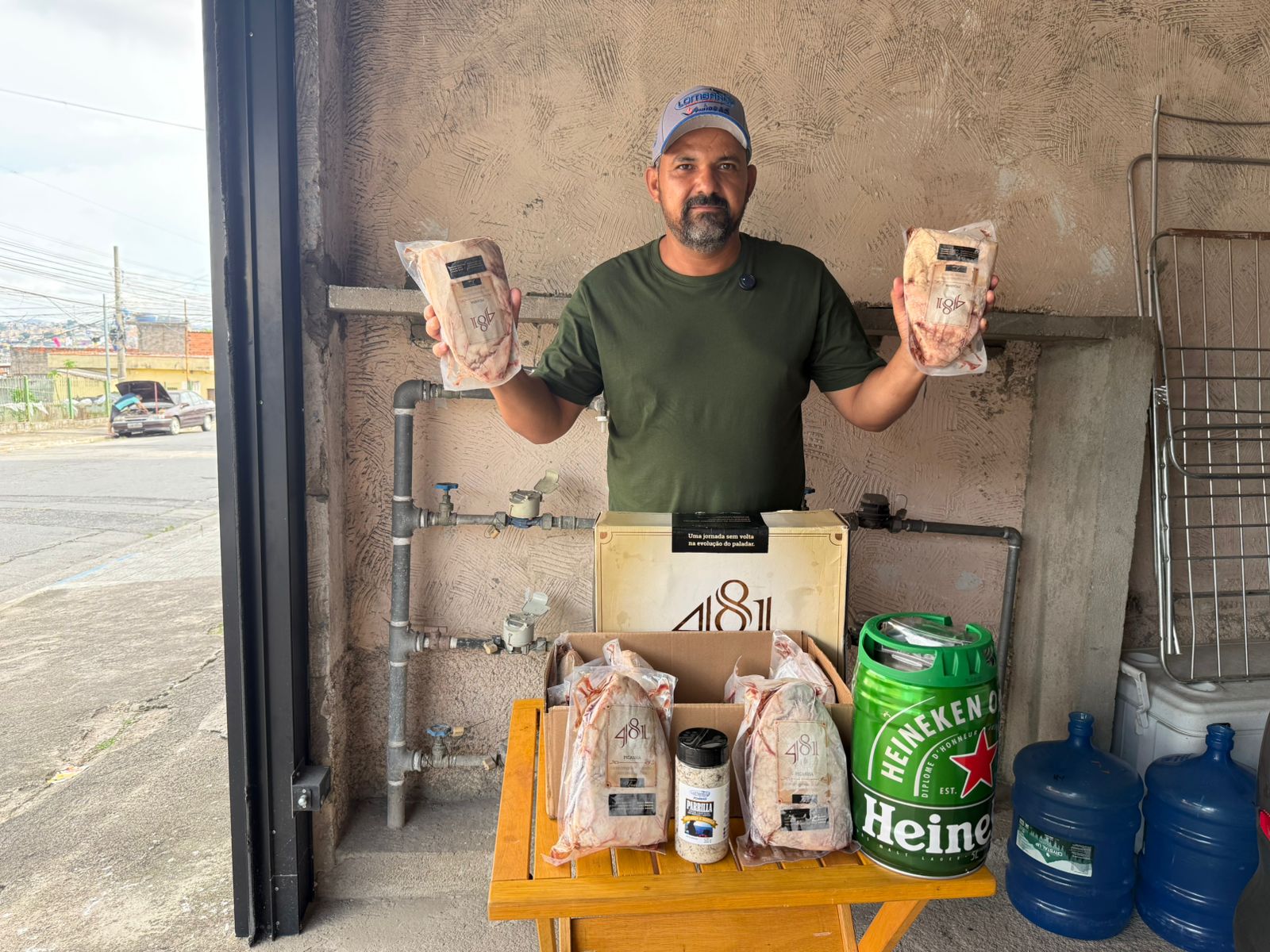 André Henrique de Oliveira Lombardi - 1 caixa de picanha 481 + chopp + sal + boné