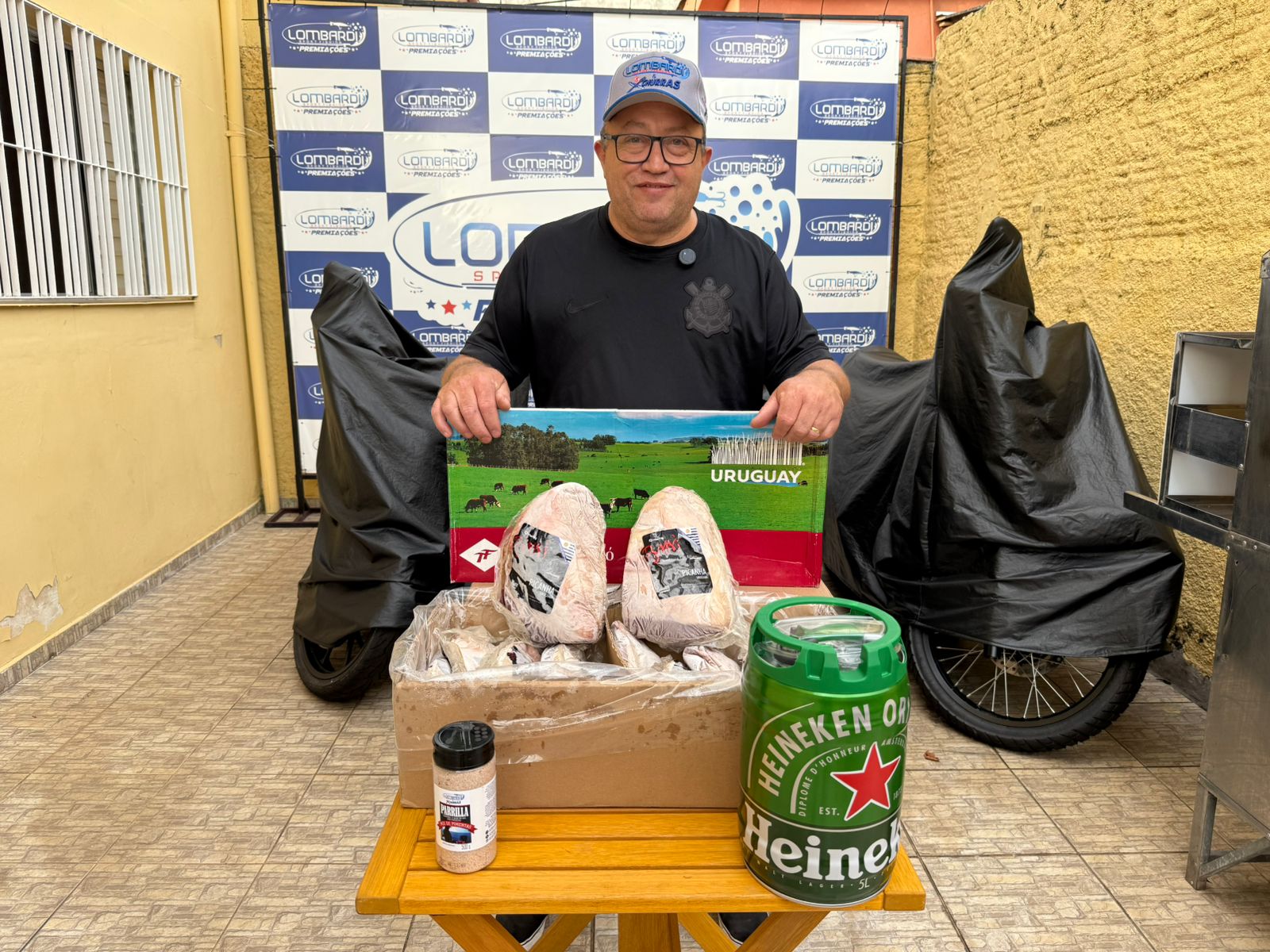 André Henrique de Oliveira Lombardi - 1cx. picanha bassi uruguai + chopp + sal + boné