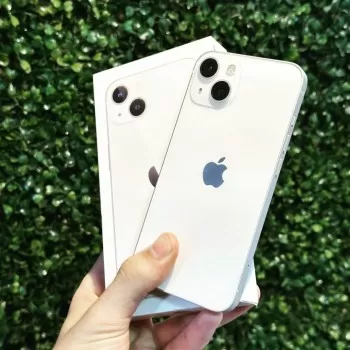 Iphone 13 128gb branco (lacrado) ou 3 mil no pix!