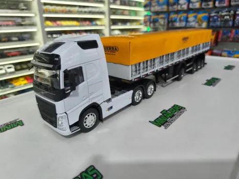 Minis Evolution - Volvo fh com graneleiro 4 eixo