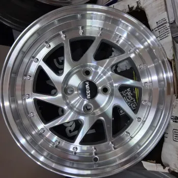 Caique Michel Pereira Glovaskis - Jogo de rodas oz1 rodera aro 15 4x100 tala 8