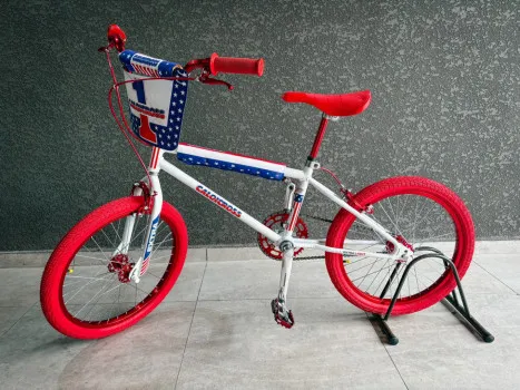 Caloi custom extra light usa ou 3500 no pix