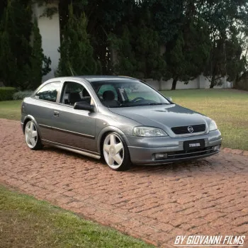 STUDIO RODRIGO CUSTOM - Gm astra 2001 ou 20k no pix