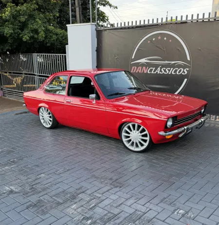 Danclassicos - Chevette tubarão 1976 vermelho flash