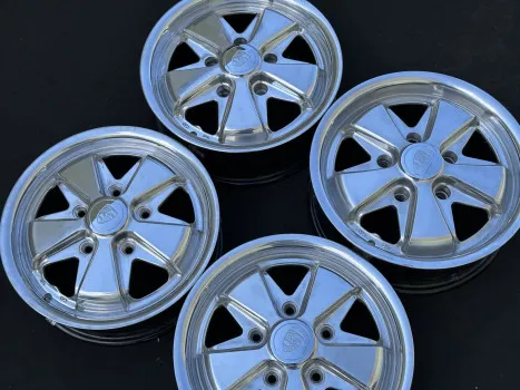 Pedread garage - Fuchs empi polida ou 5 mil