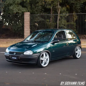 STUDIO RODRIGO CUSTOM - Gm corsa wind aro 18 1997 impecavel ou 18k no pix