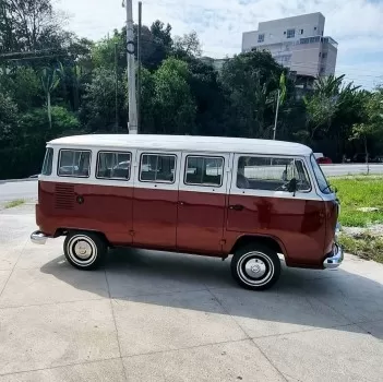 75? kombi 1990 vermelha