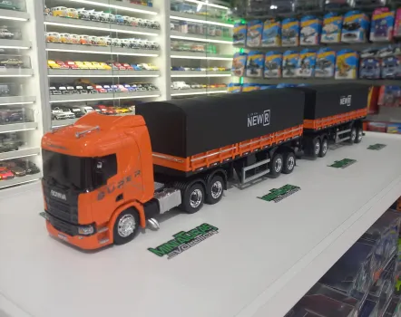 Minis Evolution - Scania super no rodotrem 1/32