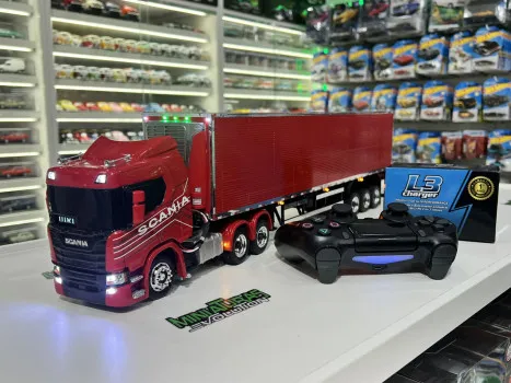 Minis Evolution - Scania vermelho de controle remoto