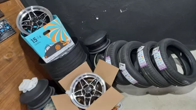 retrôcargarage - Jogo de rodas 15 5x205 jogo pneus novos