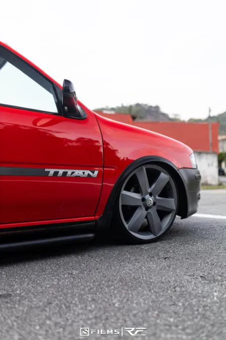 Saveiro titan vermelho flash completa ou 50k