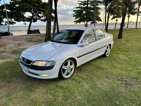 Vectra 1999 versão gls + mil reais
