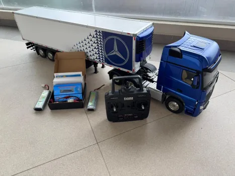BRUTUS & ART TRUCK - Conjunto tamiya - actros 6x4 + carreta