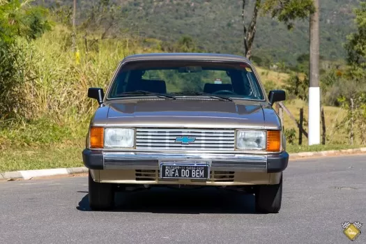 Rdb clássicos edição nº 131 • gm caravan com. 1986