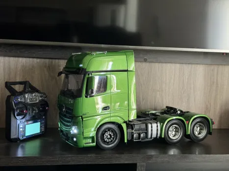 Actros tamiya 6x4