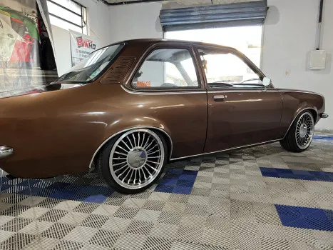 Binho Chevette - Chevette 1979 marrom terra