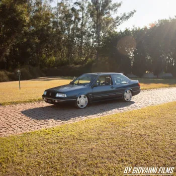 STUDIO RODRIGO CUSTOM - Vw santana gls 1993 completo ou 20k no pix.