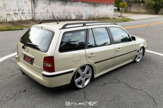 RF VIP CARS - Parati gti 2000 branco perola completa ou 40k