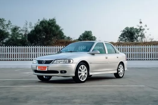 Gm-vectra gls 2.2 8v - 2000