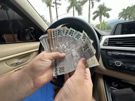 R$4000,00 primeiro lugar - r$500,00 segundo lugar!