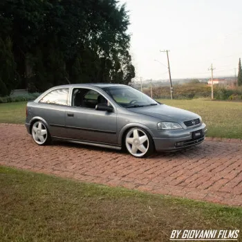 Gm astra 2001 ou 18k no pix