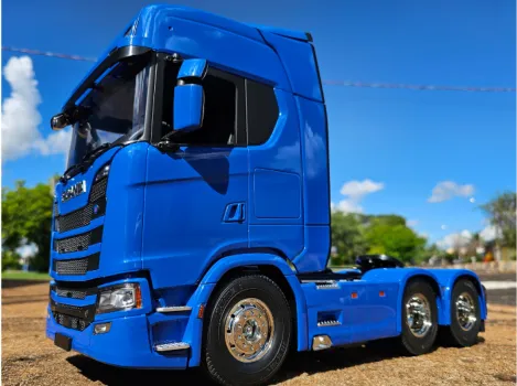 RFC Miniaturas - Scania 770 azul mediterrâneo