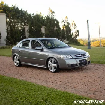 Rodrigo Custom - Gm astra cd 2004 2.0 completo aro 18 ou 20k no pix