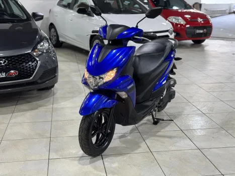 Cris Sincero - Ação yamaha fluo 125 com apenas 1.000 km