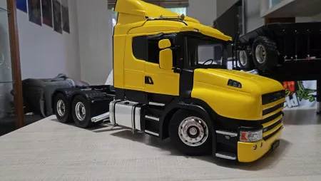 Cavanitruckmodelismo - Scania 124 escala 1/14 rádio controle