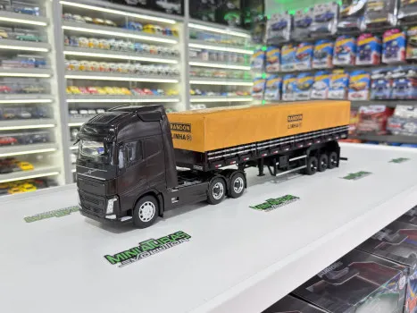 Minis Evolution - Volvo fh500 customizado na graneleira 1/32