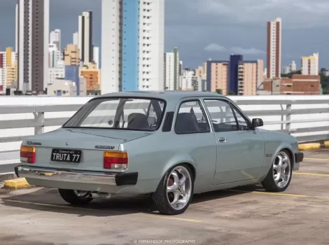 Chevette 1983 prata + 1000 reais no pix