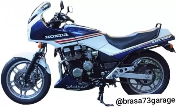 7? a??o - cbx750f - rothmans 88