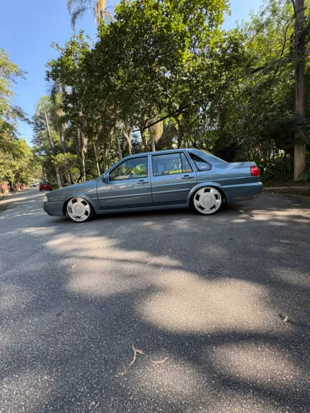 ROGERIO TAKASE DE ALMEIDA - Santana 1.8 turbo cinza titânio 2001 ou 35mil