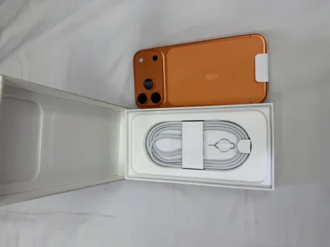 CBA Low Garage - Iphone 17 pro max 512gb ou 8000 no pix