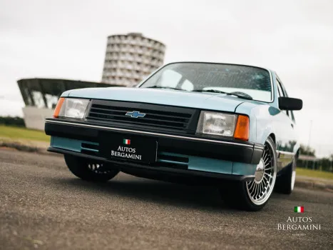 Gm chevette sl 1990 (manual, n.fiscal e chave res)