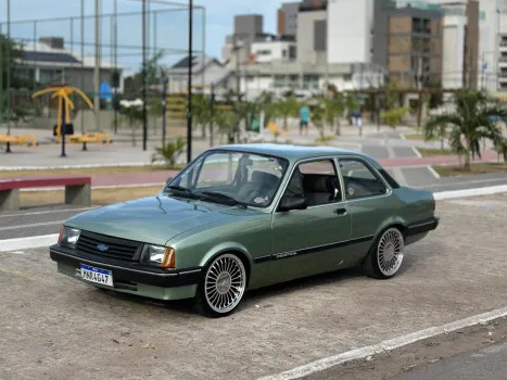 Chevette sl 89 + mil reais