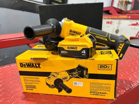 Lixadeira a bateria ou r$ 2.000,00 no pix