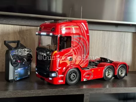 Scania her?is da estrada