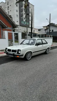 Chevette 1980 ou 20 mil no pix
