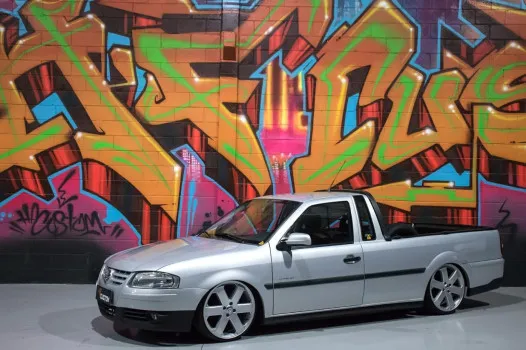 hfcustom - Saveiro sportline 2006 prata reflex ou 45k