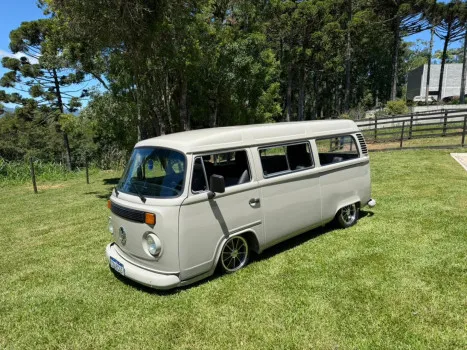 Projects Ng - Kombi 1998 maravilhosa ou 40 mil no pix !!