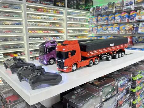 Minis Evolution - Scania ou volvo de controle remoto 1/32